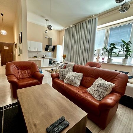 Princess Main Square Apartment Poprad Buitenkant foto