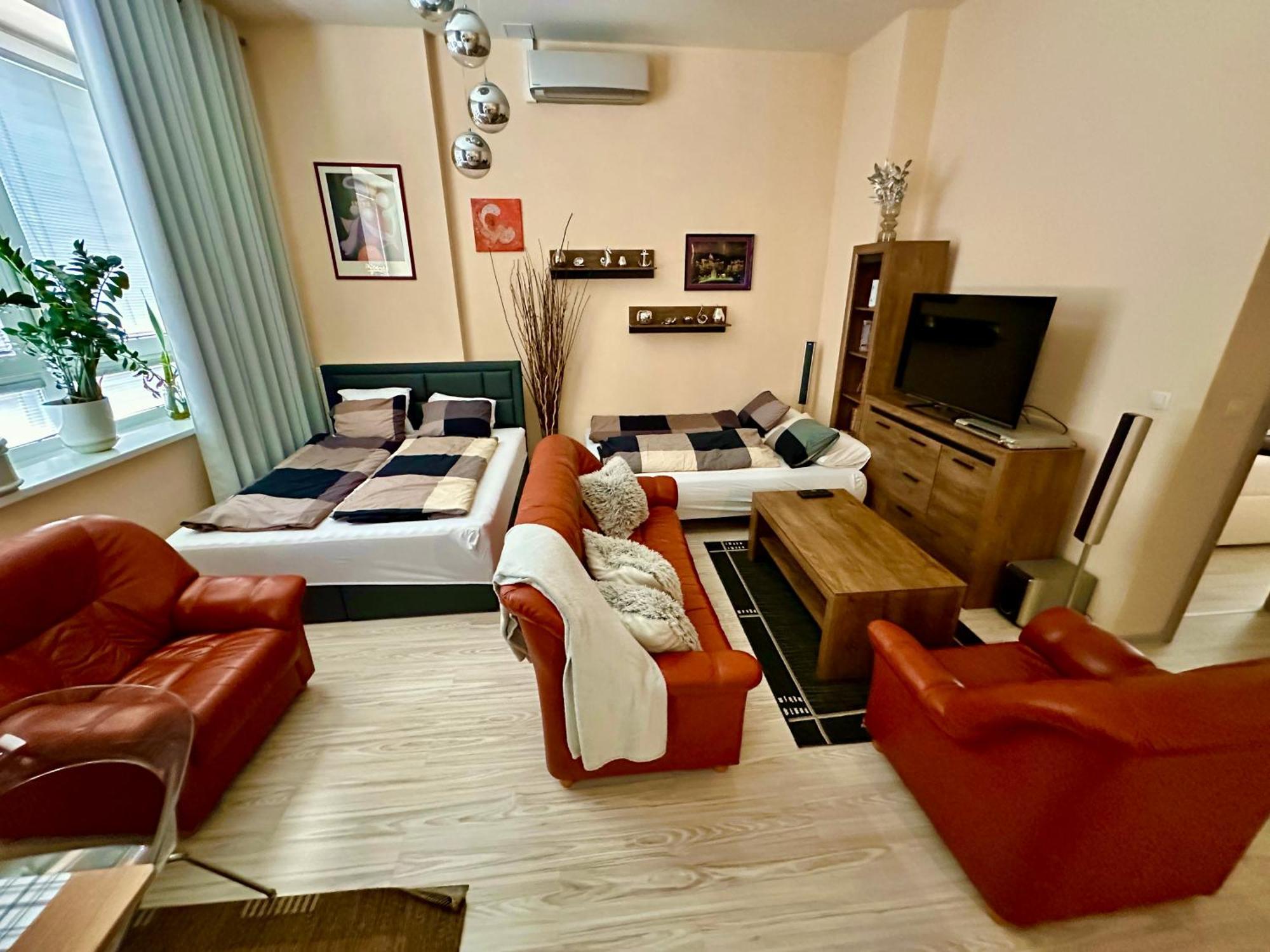 Princess Main Square Apartment Poprad Buitenkant foto