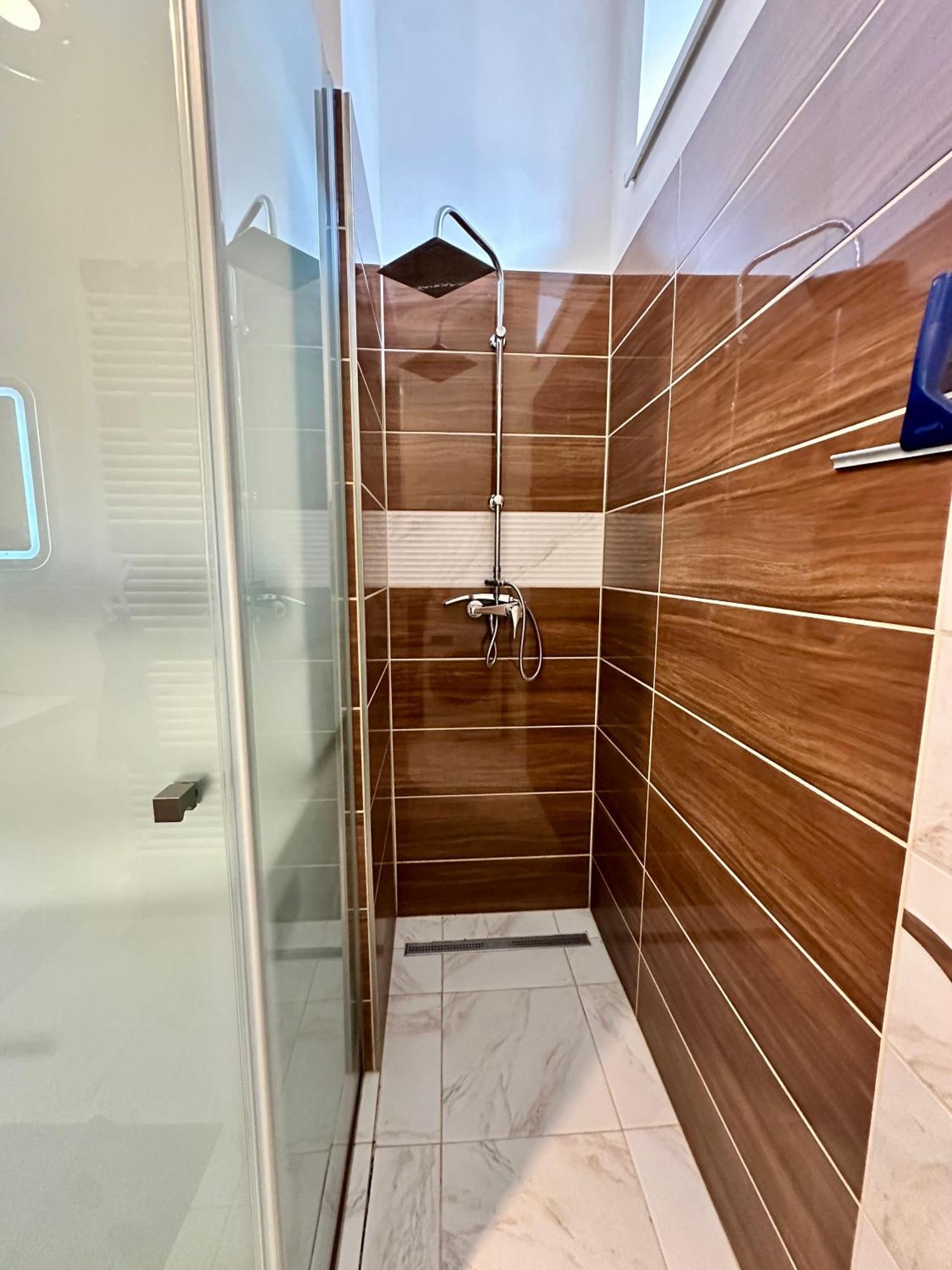 Princess Main Square Apartment Poprad Buitenkant foto