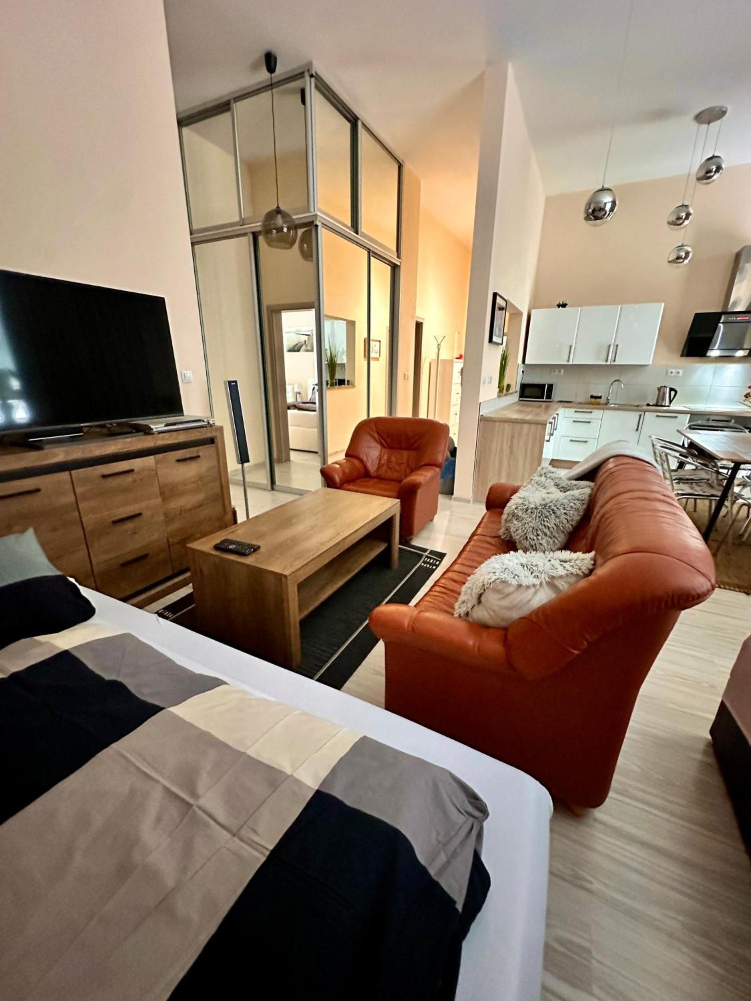 Princess Main Square Apartment Poprad Buitenkant foto